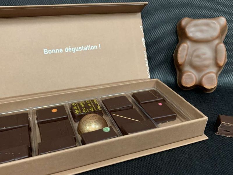 COFFRET DE 15 CHOCOLATS & NOUNOURS GUIMAUVE