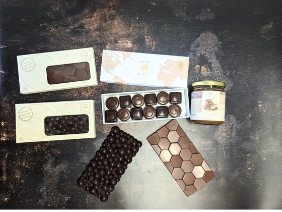 Coffret Gourmand Chocolat : Chocolats Pralinés, Tablettes et Pâte à tartiner